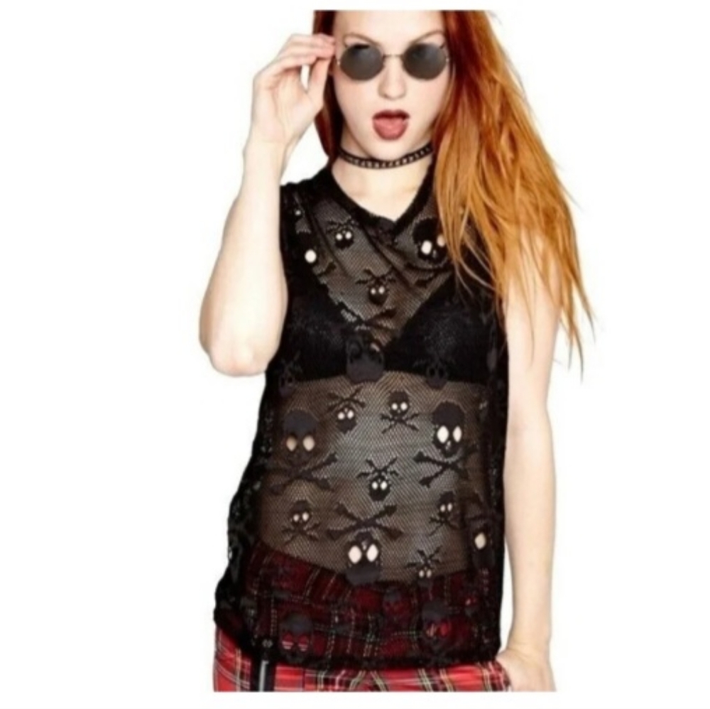 Tripp size 2 mesh skull top